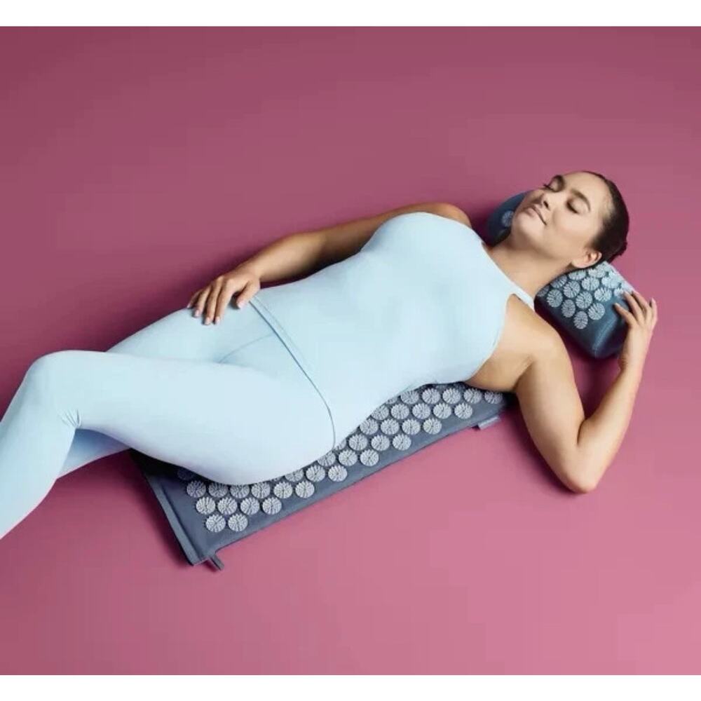 Acupressure Mat and Pillow Set - All In Motion - Picture 5 of 6
